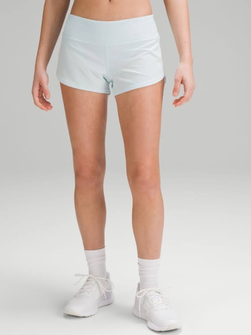 Lululemon Speed Up Low-Rise Lined Short 2.5" in Powder Blue